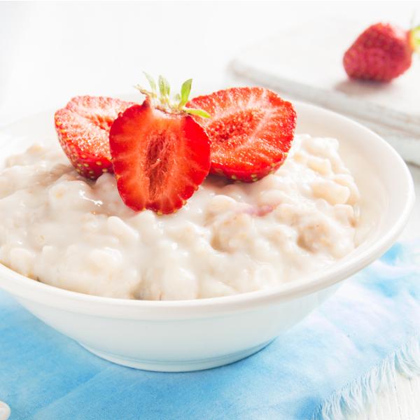 Strawberry Overnight Oats | Recipe Inspiration | SUSTAGEN